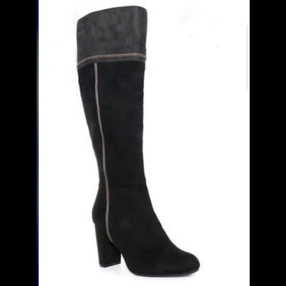 New in box Rialto black suedette boots women’s sz 9M. Block heels 3.5” side zip.